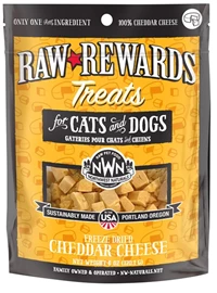 NORTHWEST NATURALS FREEZE DRIED TREATS FOR DOGS AND CATS - CHEDDAR CHEESE 6OZ